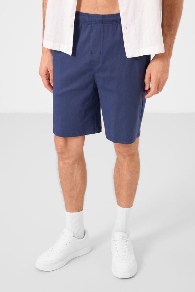 Tommy Life Tommy Life Men's Woven Chino Shorts in Mid Navy - 2