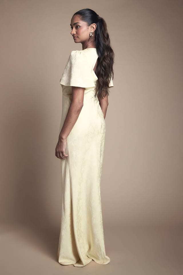 Oasis Oasis Women's Angel Sleeve Satin Jacquard Bridesmaid Maxi Dress in Butter - 3