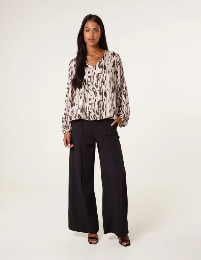 Blue Vanilla Animal Print Puffball V Neck Top - 2