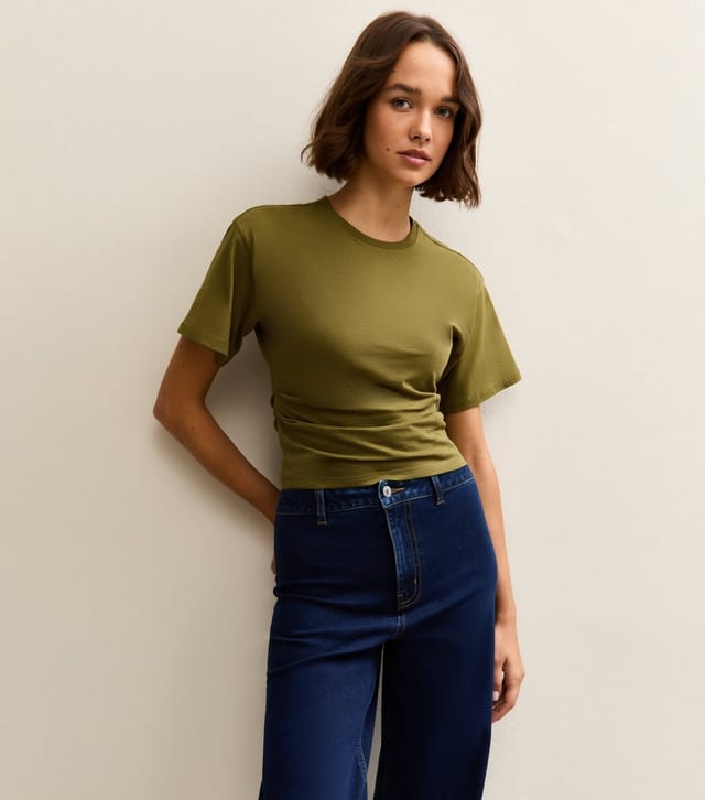 New Look Women's Mid Green Ruched Waist Crew Neck T-Shirt New Look - 3