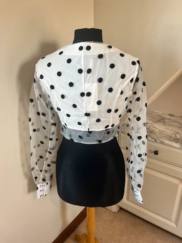 Katch Me Katch Me White & Black Polka Dot Long Sleeve Corset Clasp Sweetheart Sheer Crop Top Size Small
