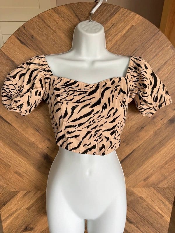 New Look Beige Tiger Print Puff Sleeve Crop Top | Milkmaid Style