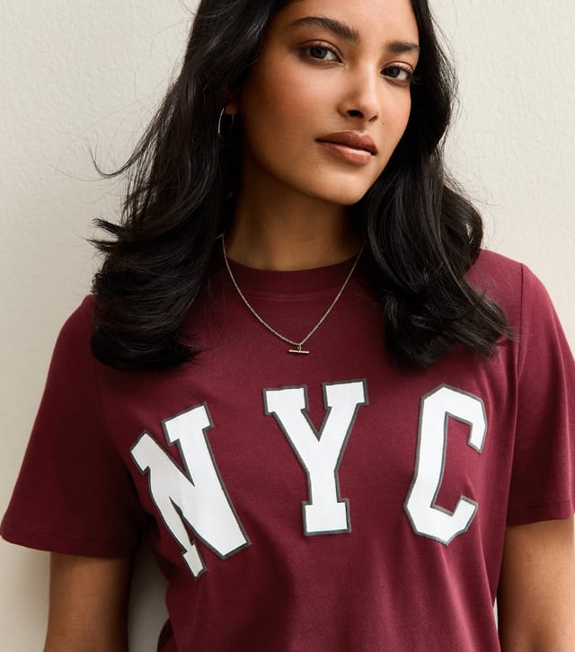 New Look Women's Burgundy NYC Slogan T-Shirt New Look - 3