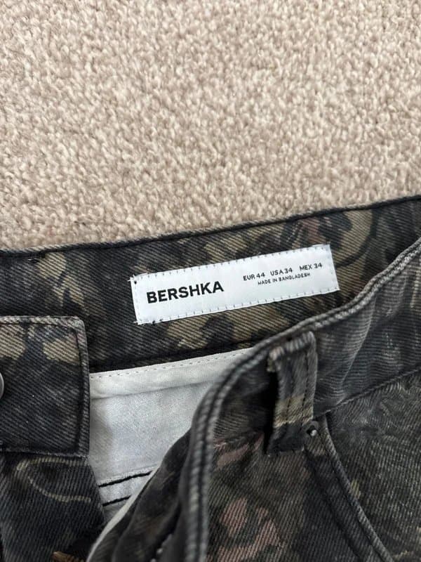 Bershka Bershka camo pants UK W34