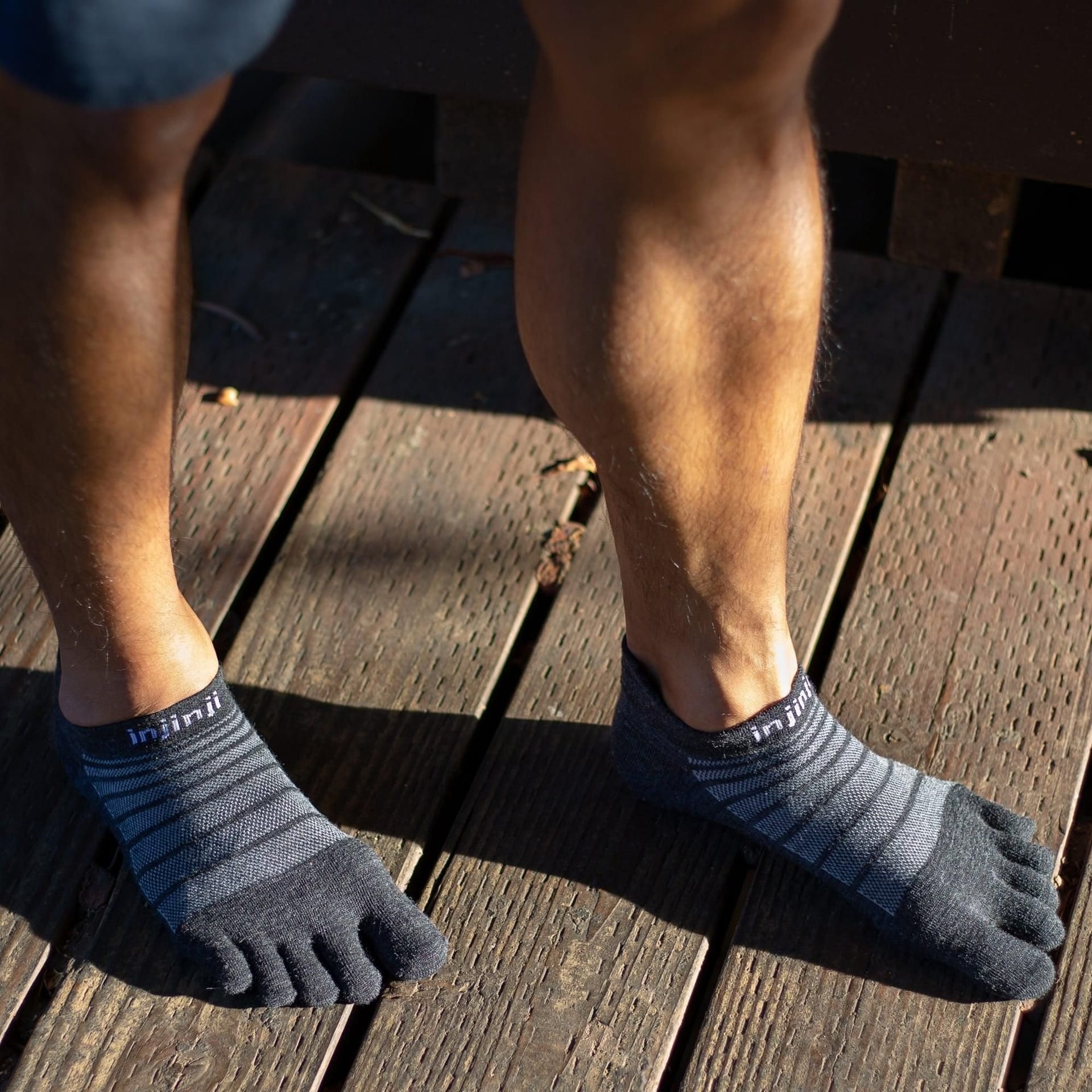 Injinji Injinji Men's Lightweight No-Show Merino Toe Socks in Grey - 4