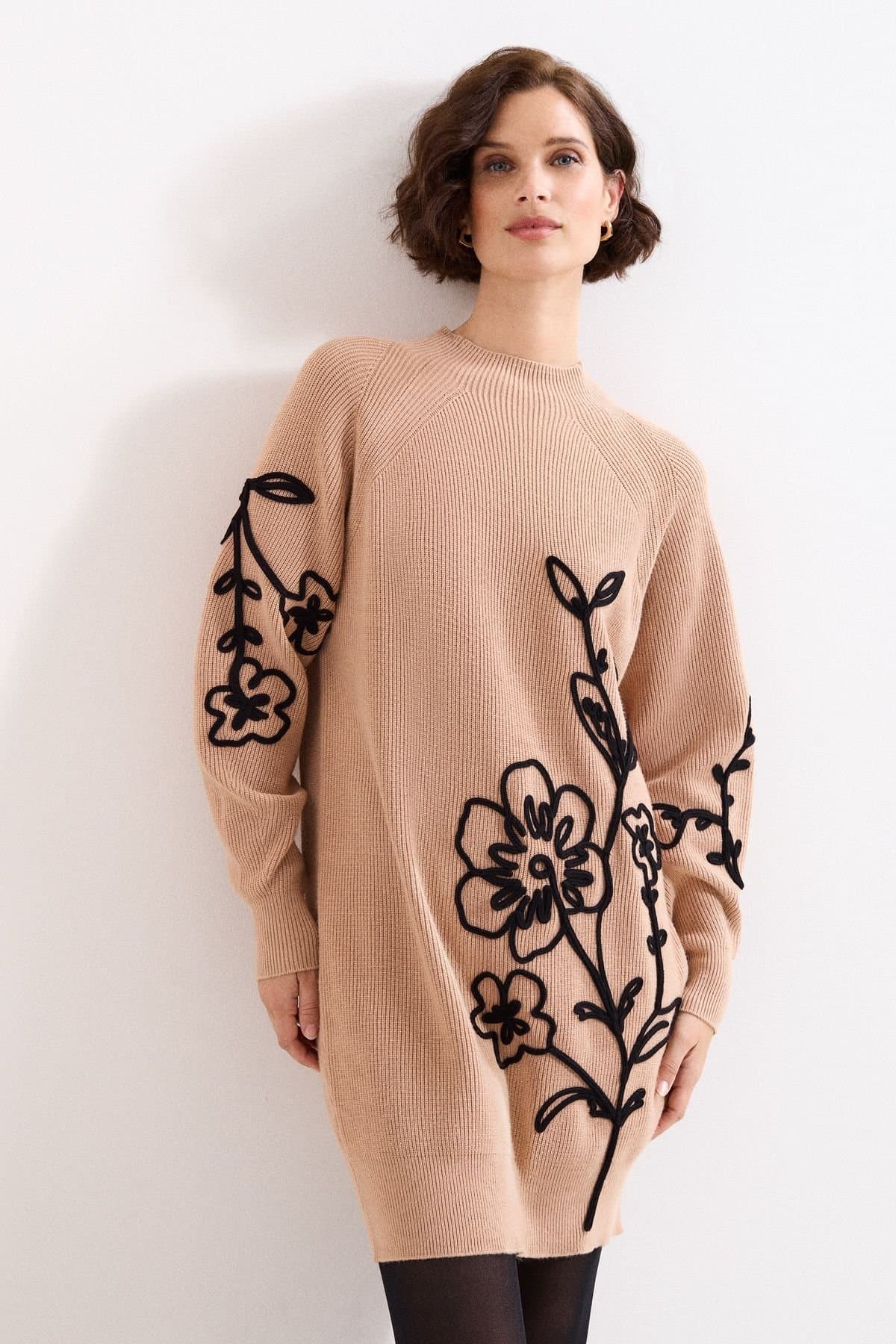 Phase Eight Phase Eight Women's Rosa Applique Jumper in Fawn