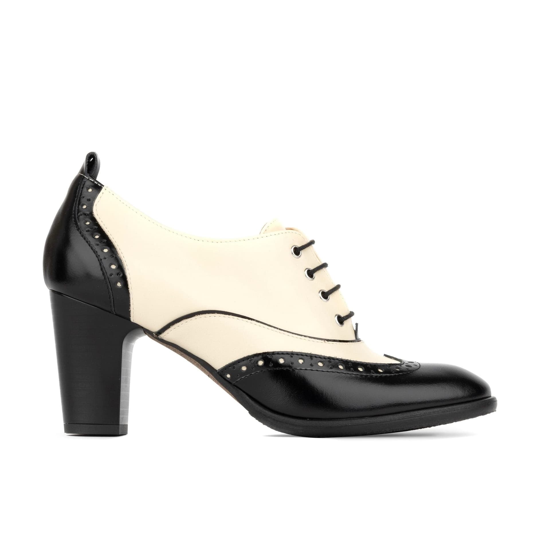 Embassy London Embassy London Black & Cream Oxford Pump