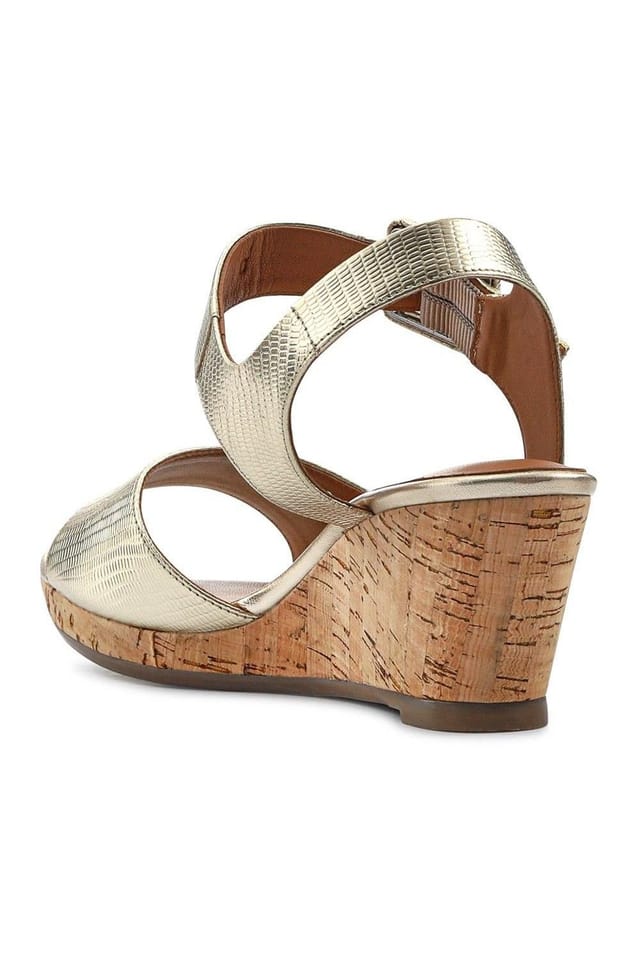 Jones Bootmaker Jones Bootmaker Women's Grazina Leather Wedges in Gold - 3