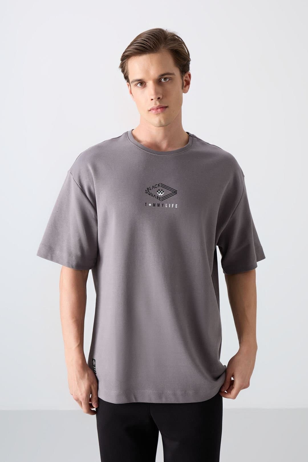 Tommy Life Tommy Life Men's Oversized Cotton-Blend Logo T-Shirt in Grey