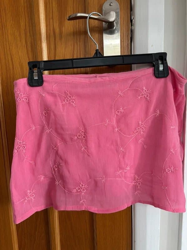 Bershka Bershka embroidered mini skirt