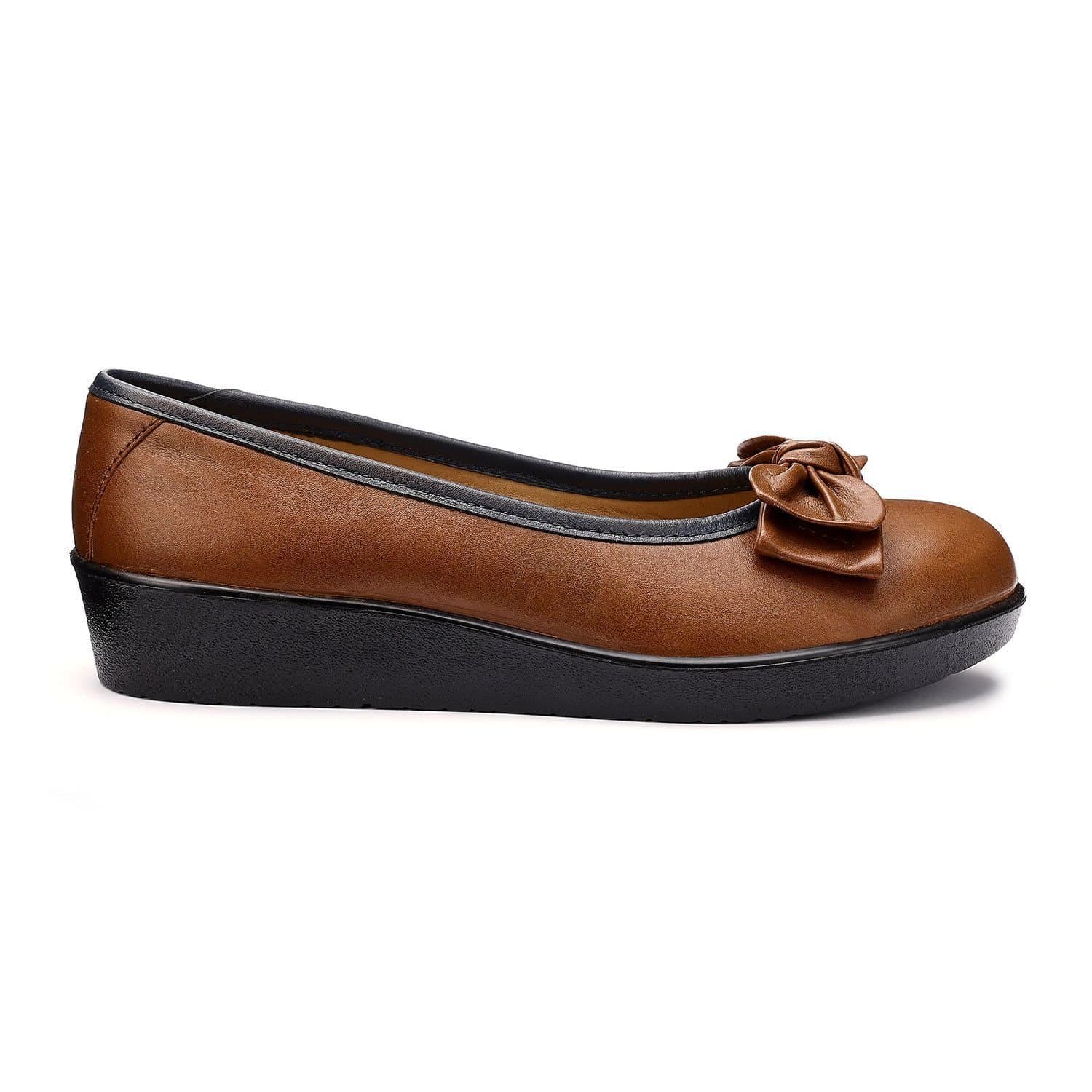 Hotter Hotter Women's 'Jade' Wedge Pumps in Tan