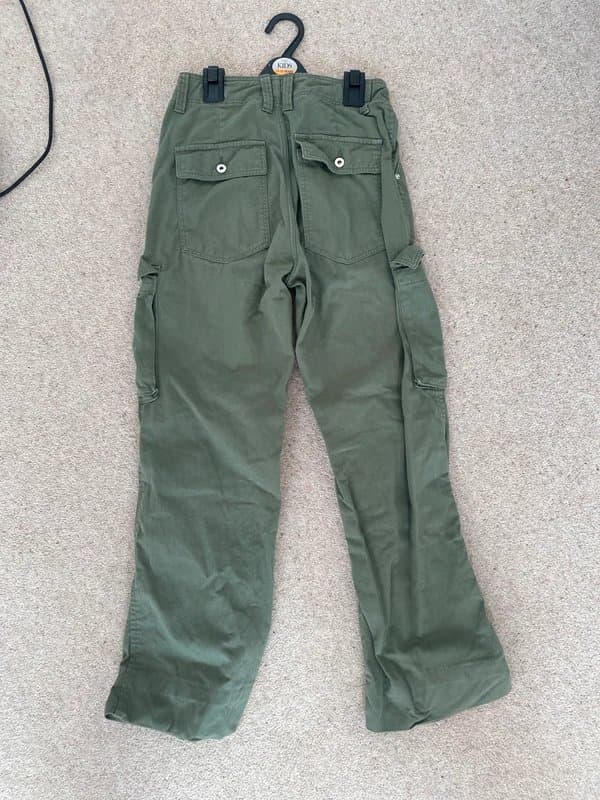 Bershka Bershka green cargo trousers