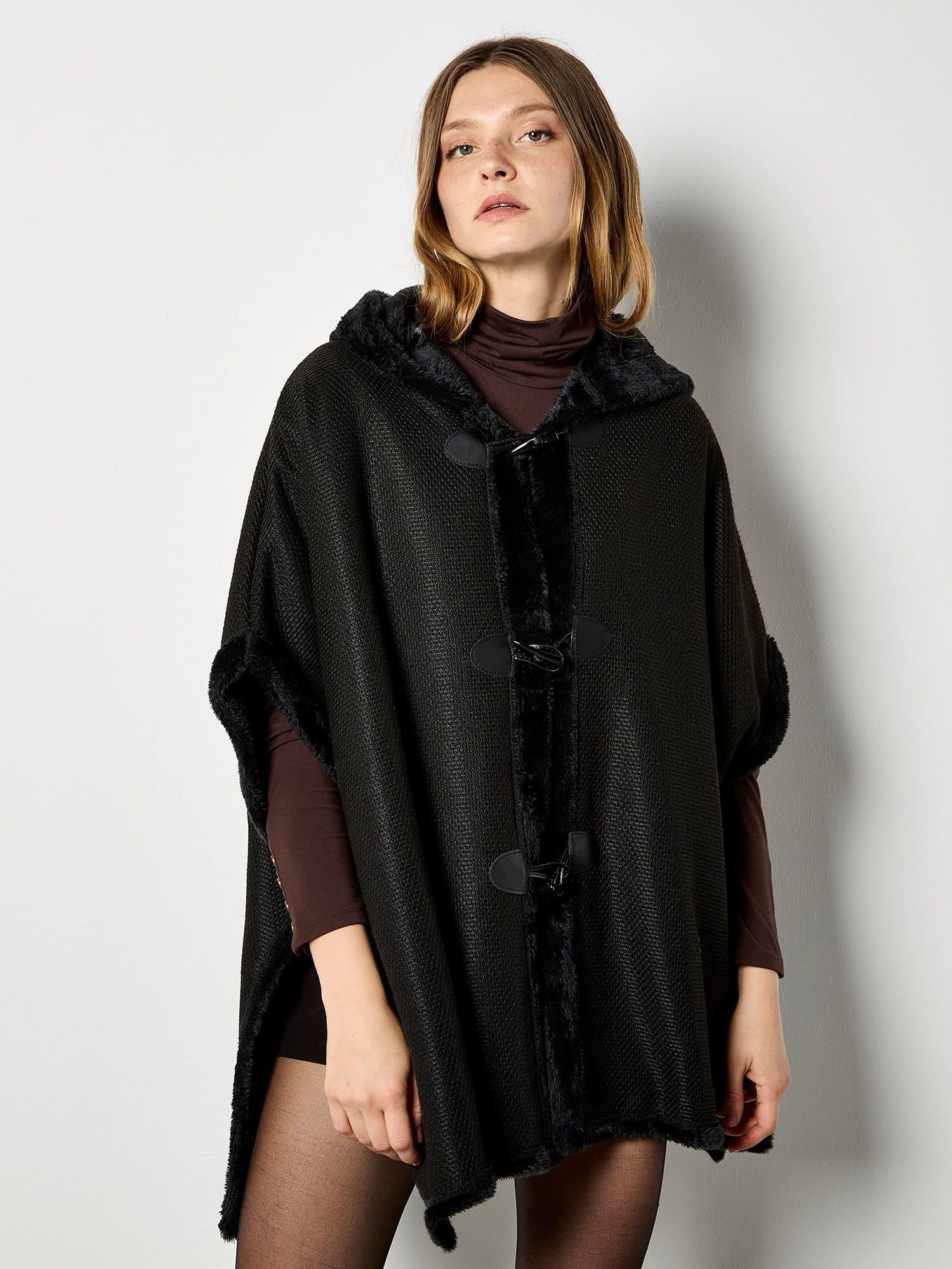 Apricot Apricot Women's Faux Fur Trim Waffle Knit Cape in Black