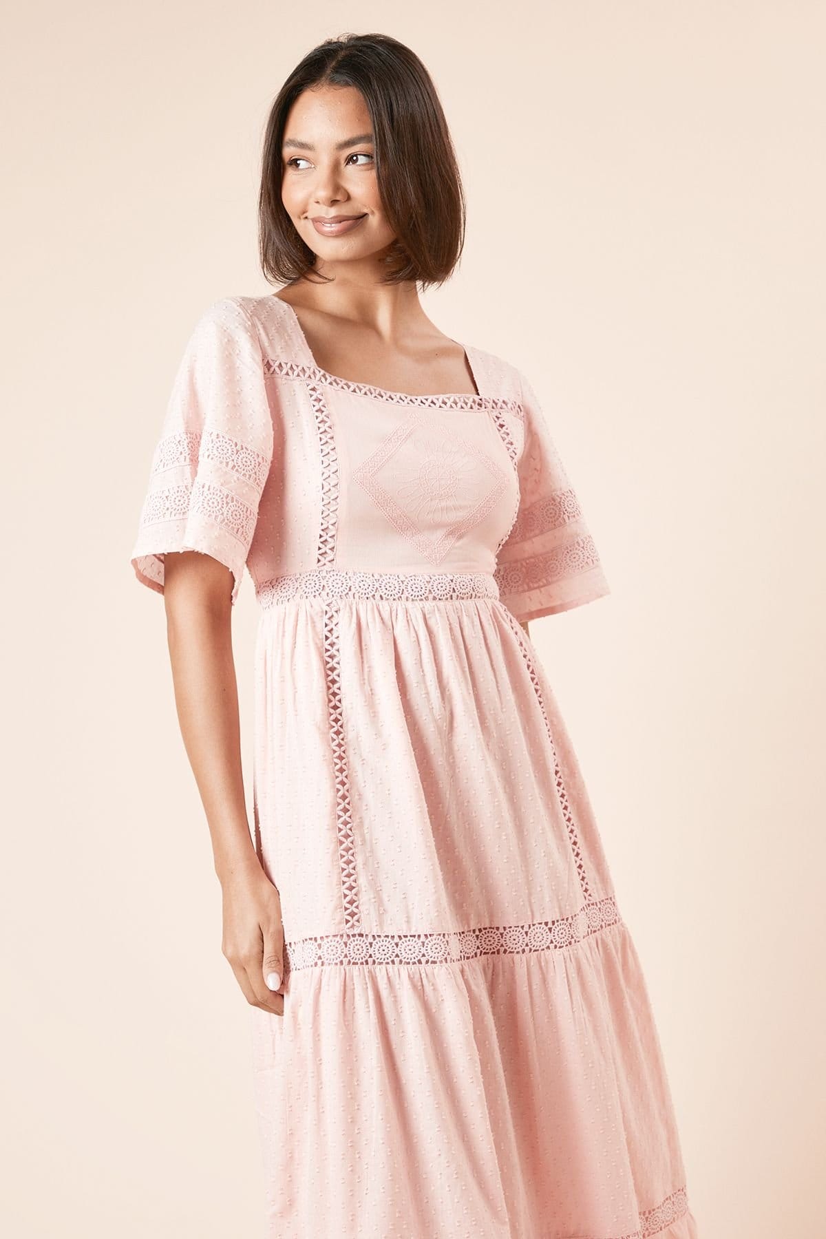 Dorothy Perkins Dorothy Perkins Women's Embroidered Front Angel Sleeve Midi Dress in Pink - 4