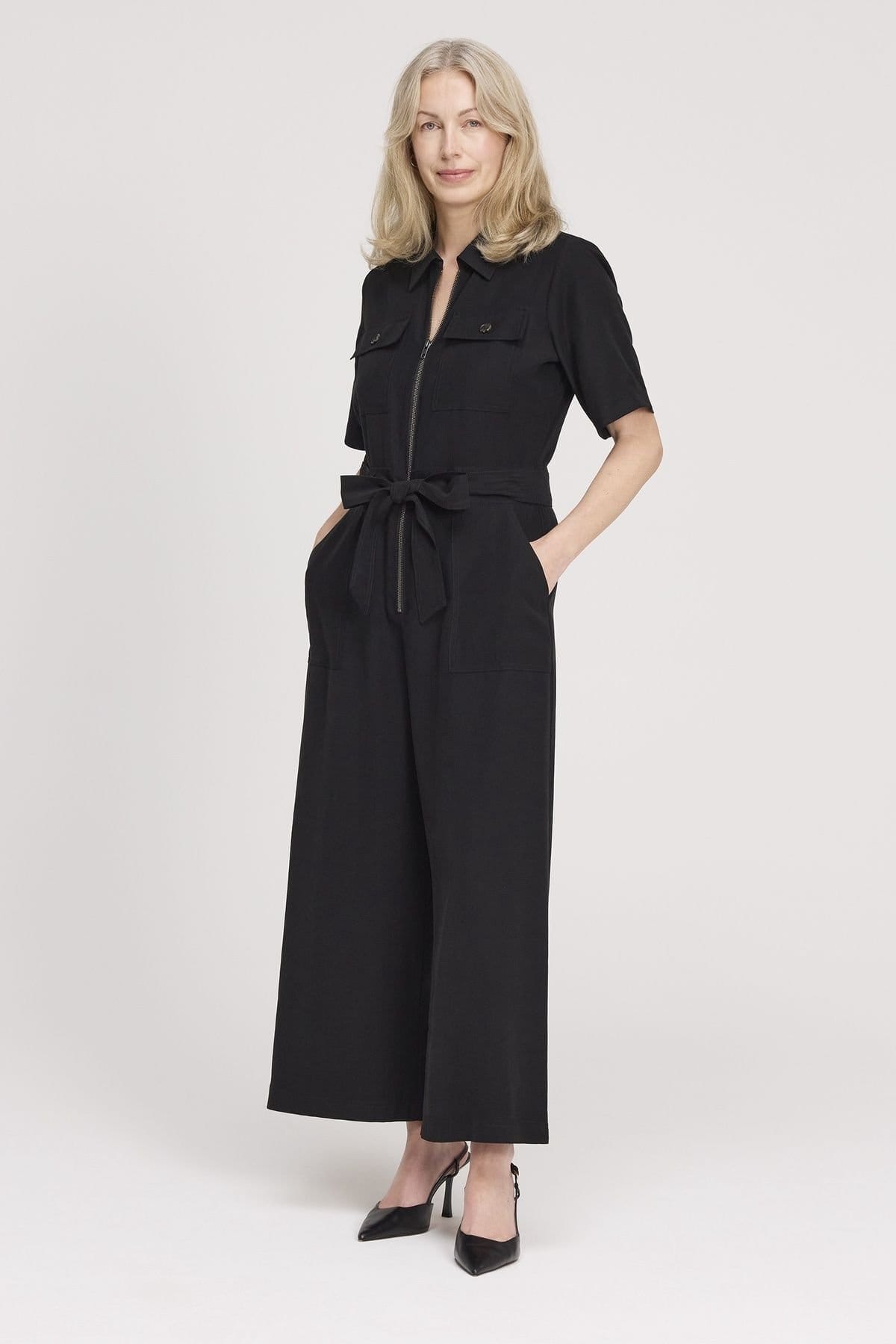 Finery London Finery London Women's Marie Wide Leg Cropped Jumpsuit in Black - 4