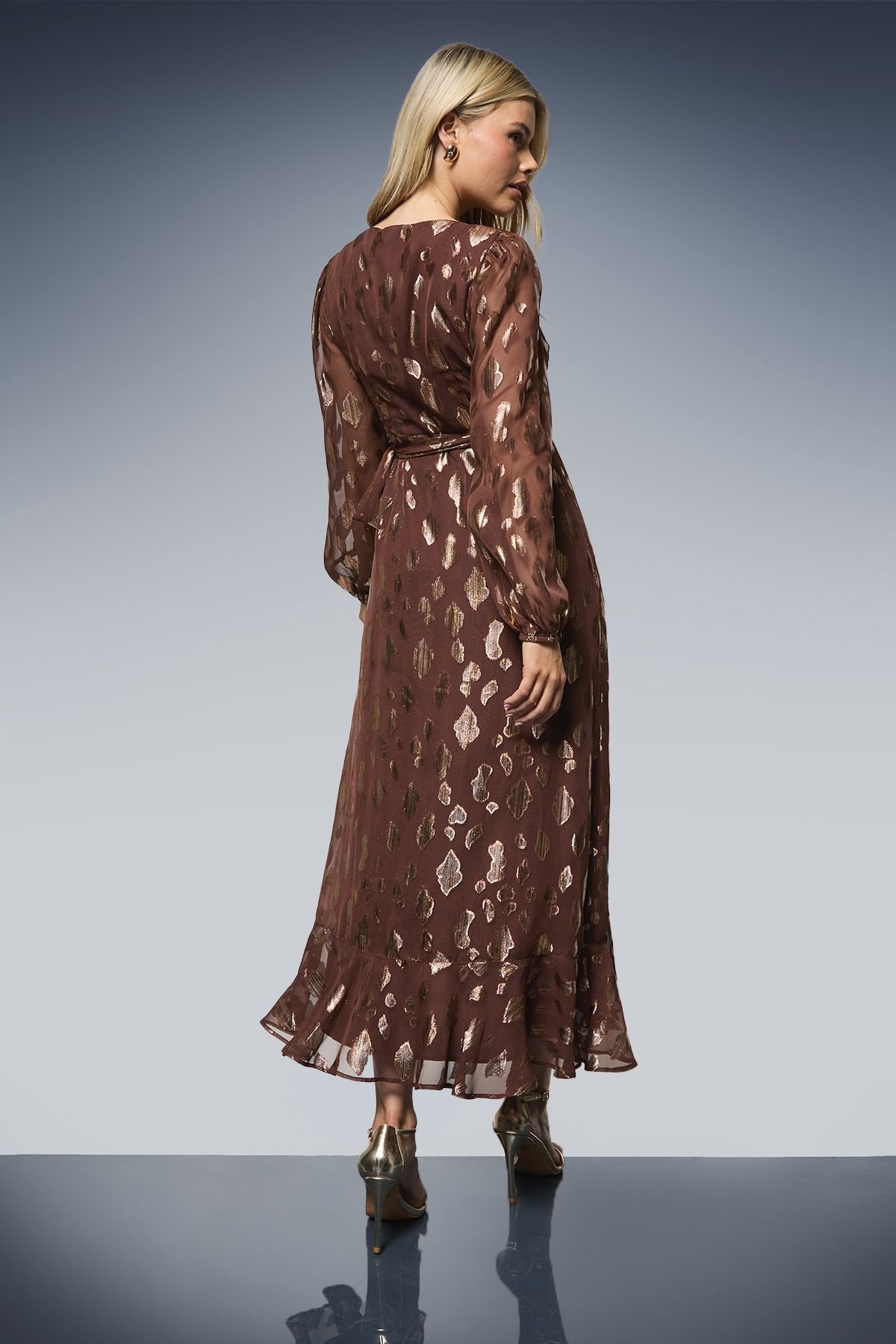 Dorothy Perkins Dorothy Perkins Women's Jacquard Ruffle Wrap Long Sleeve Midi Dress in Chocolate - 3