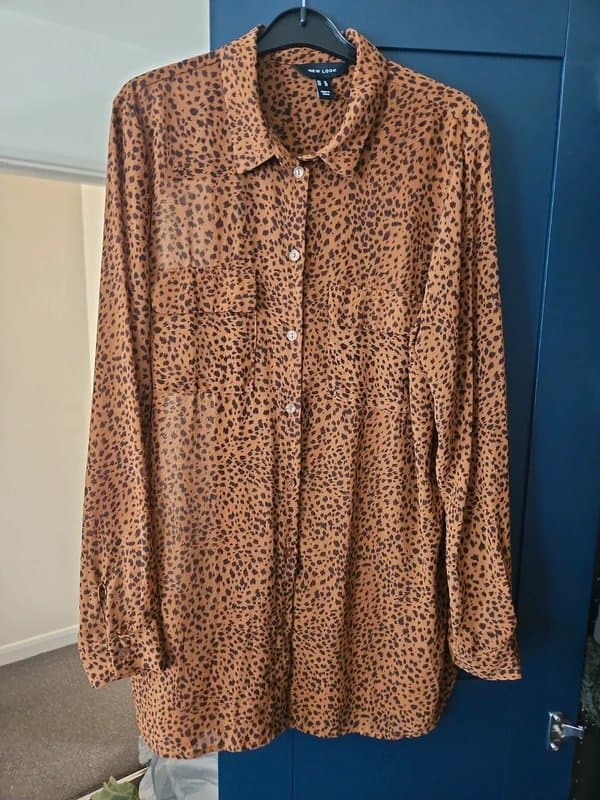 New Look New Look leopard print blouse 14