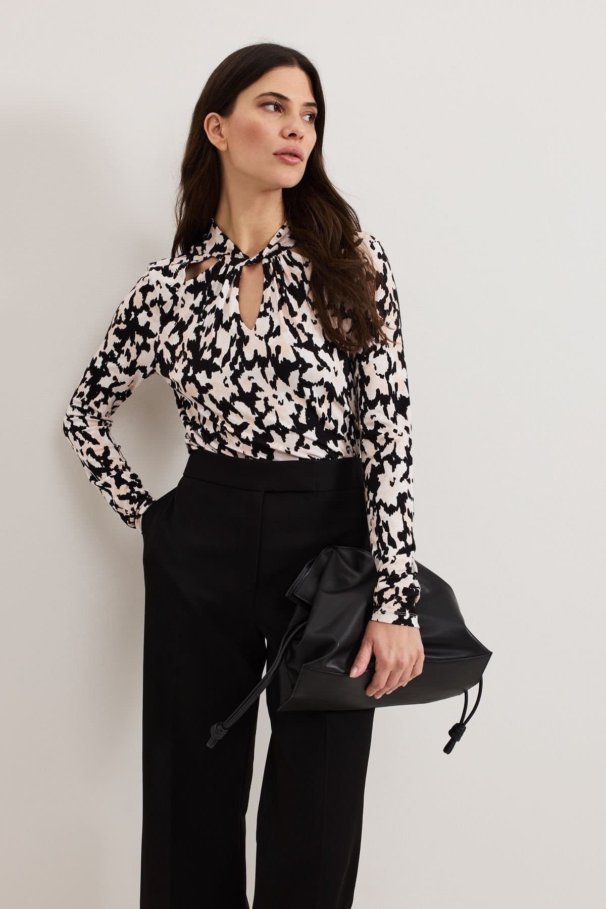 Phase Eight Phase Eight Women's Mollie Printed Top in Black