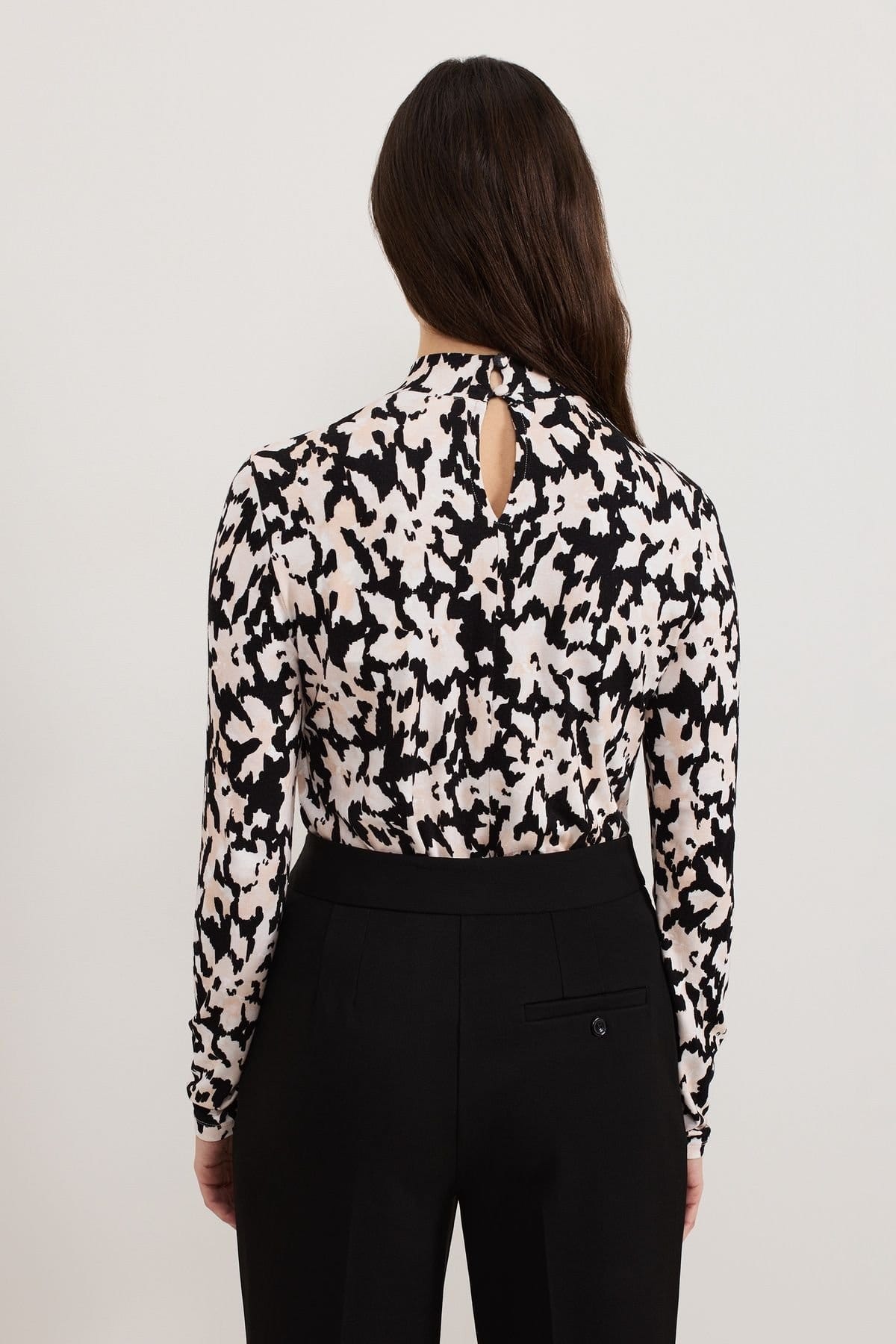 Phase Eight Phase Eight Women's Mollie Printed Top in Black - 4