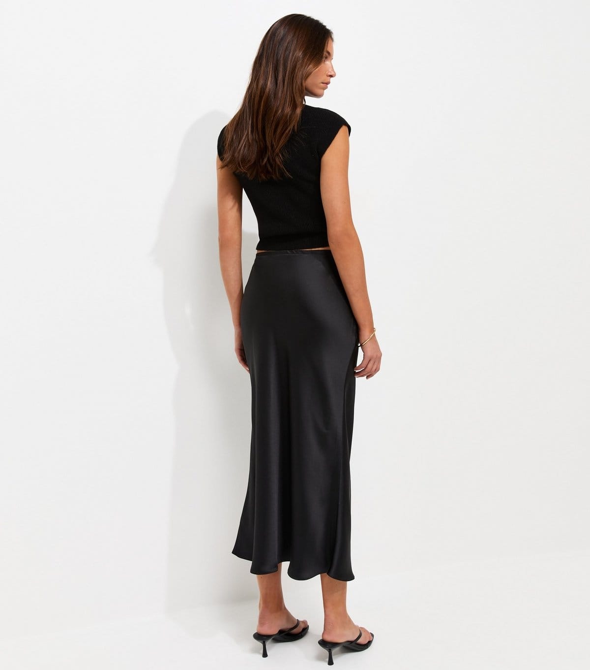 New Look Women's Black Satin Bias Cut Midi Skirt New Look - 4