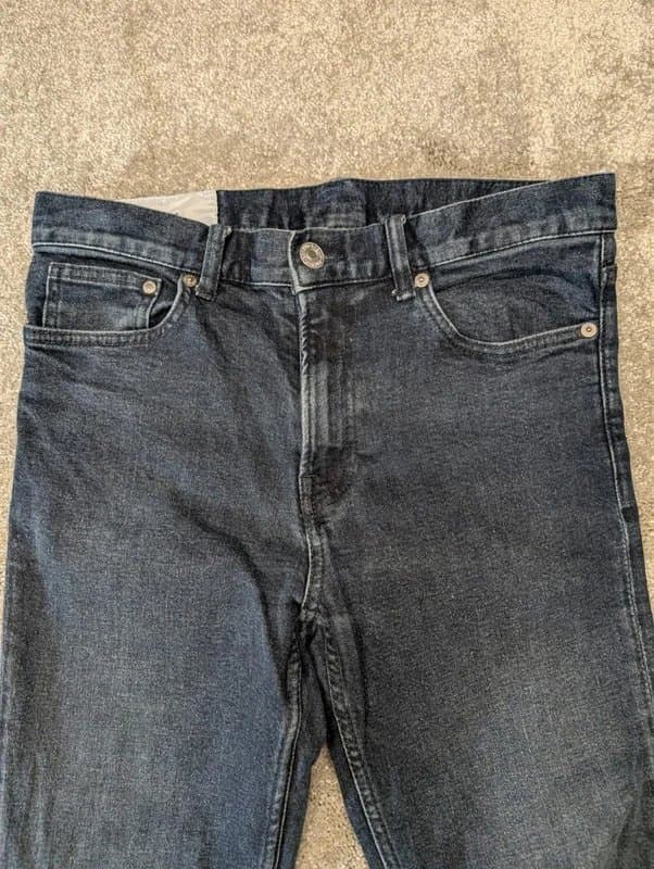 H&M H&M Men's Slim Fit Dark Blue Jeans. 30W 34L