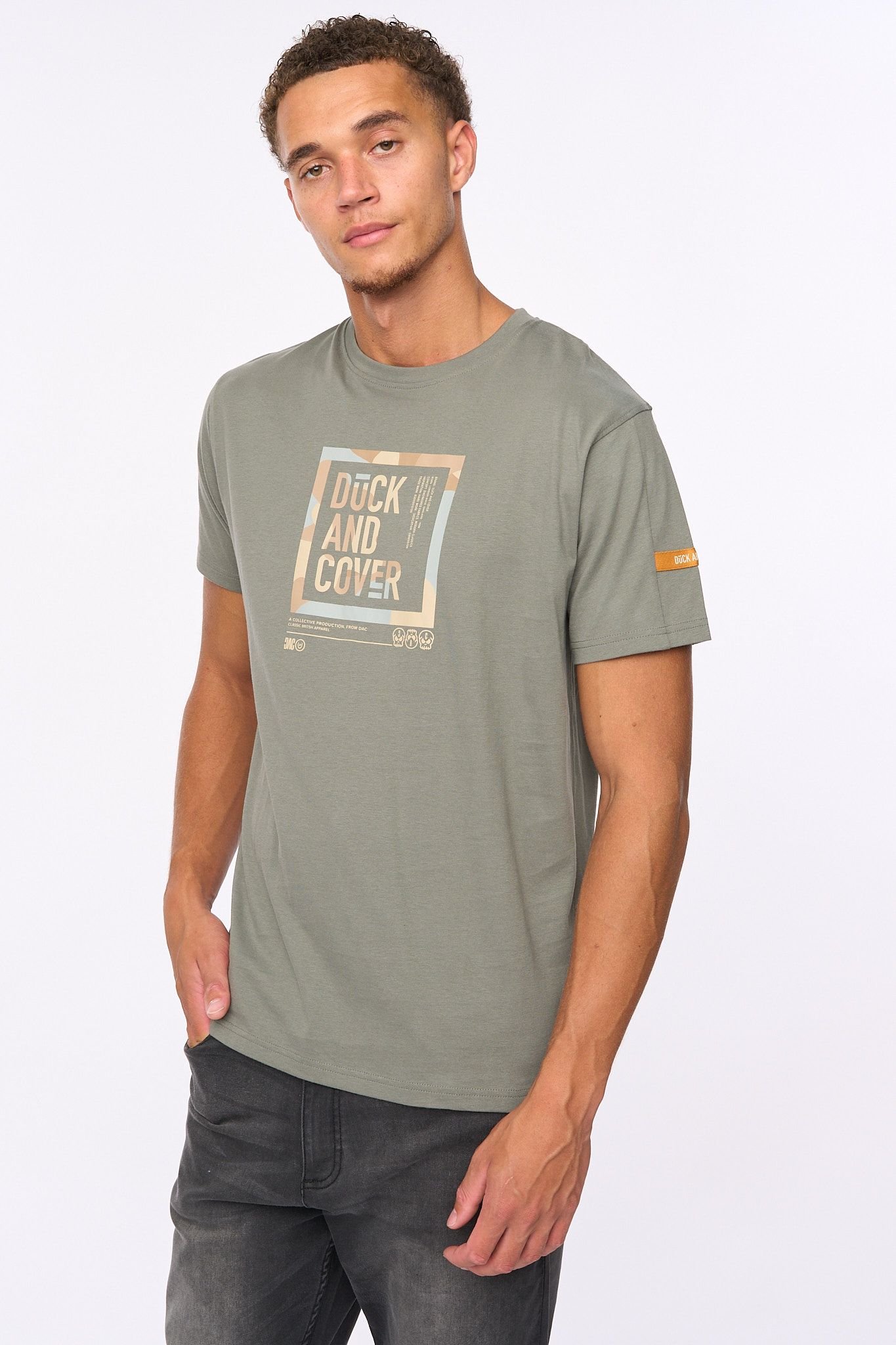 Duck&Cover Duck&Cover Men's Primatic T-Shirt in Dark Olive - 3