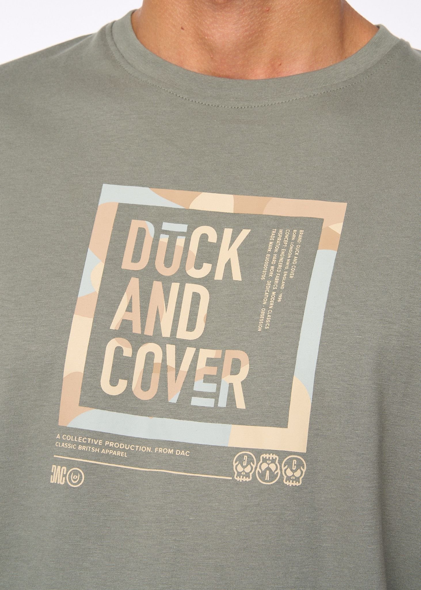 Duck&Cover Duck&Cover Men's Primatic T-Shirt in Dark Olive - 4