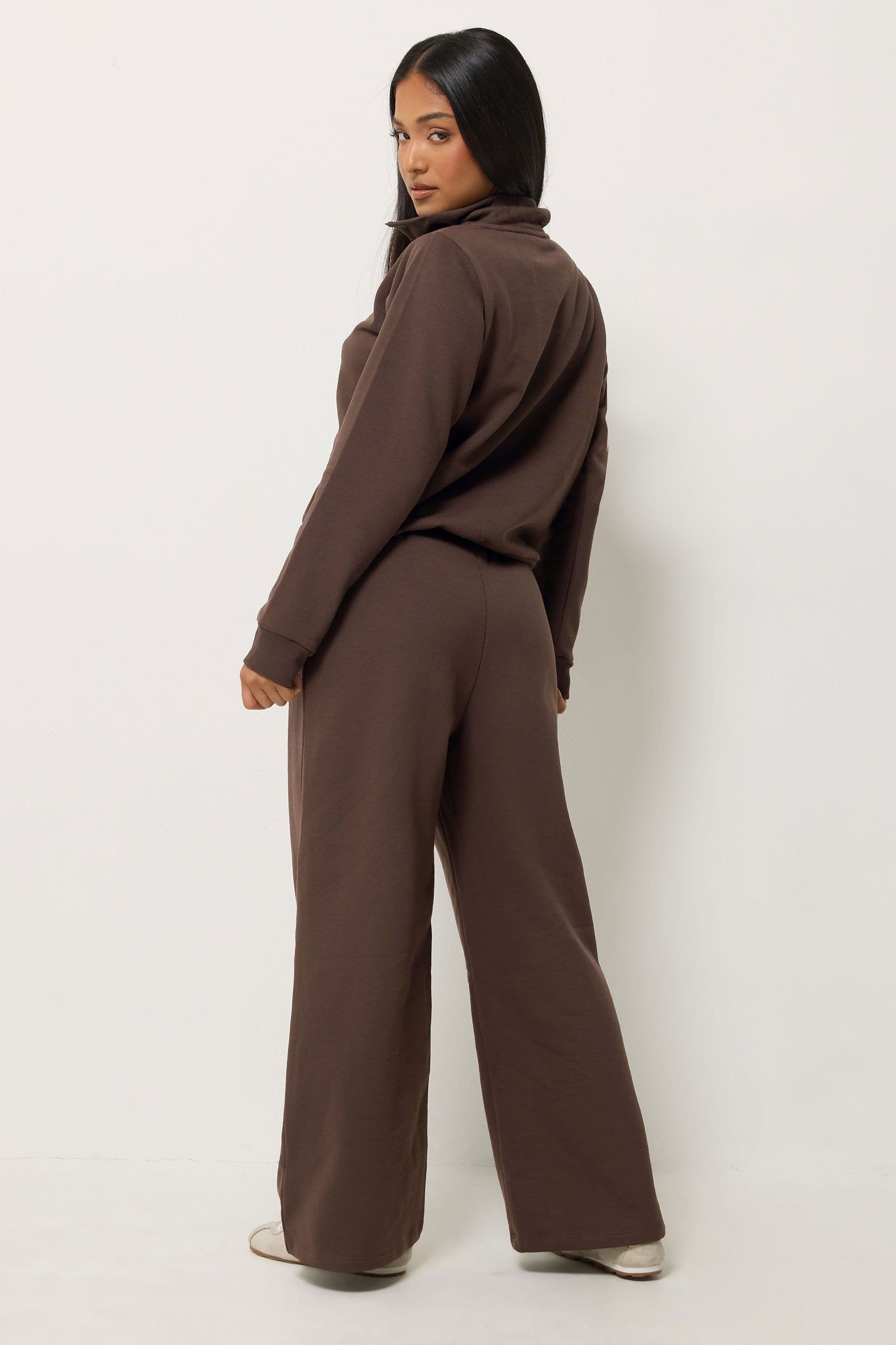 M&Co M&Co Women's Petite Quarter Zip & Wide Leg Joggers Set in Chocolate - 4