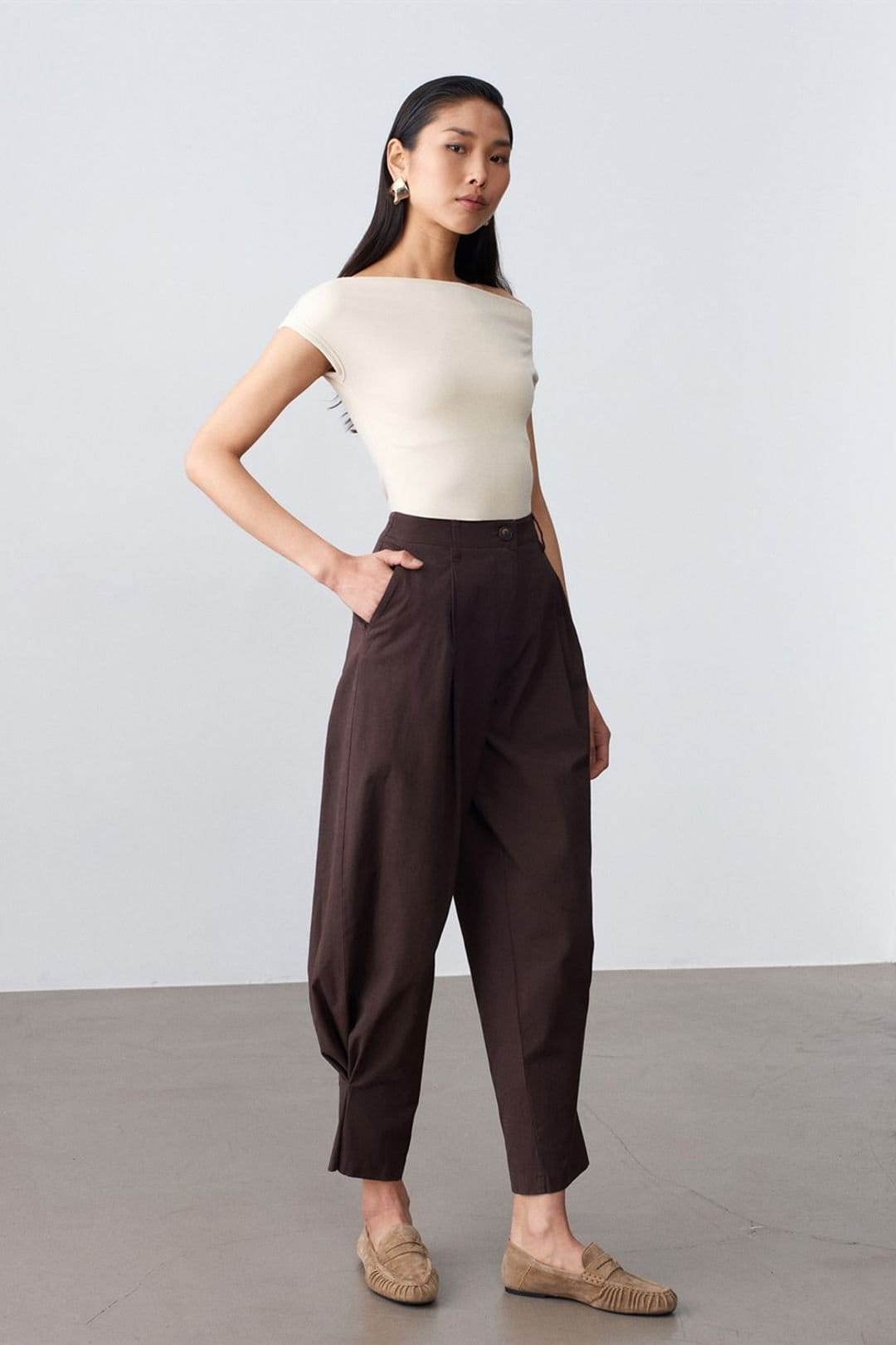 Dilvin Dilvin Women's Women's High-waist Wide-leg Poplin Trousers in Chocolate - 4