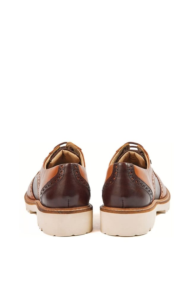 Pod Pod Women's Kortney Brogues in Tan - 2