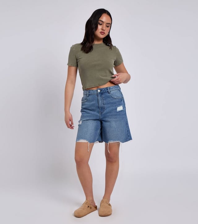 Urban Bliss Women's Blue Distressed Bermuda Denim Shorts Urban Bliss New Look - 2