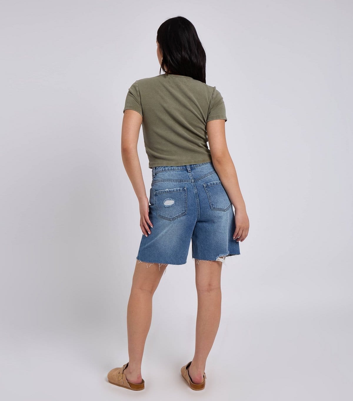 Urban Bliss Women's Blue Distressed Bermuda Denim Shorts Urban Bliss New Look - 4