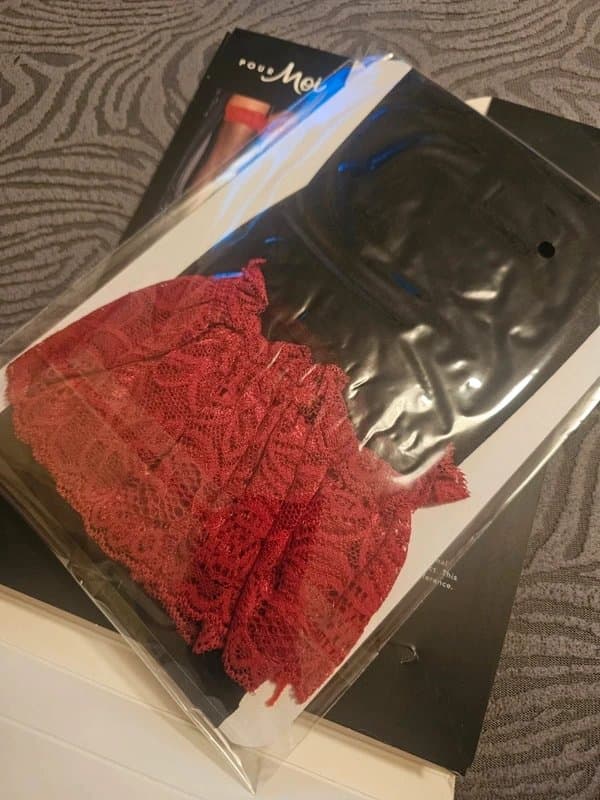 Pour Moi Pour Moi Black Red Lace Top Allure 15 Denier Stockings size S/M