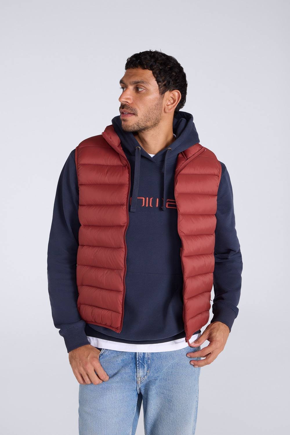 Animal Animal Men's 'Light Cosi' Lightweight Water Resistant PFC Free Warm Padded Gilet in Red - 2