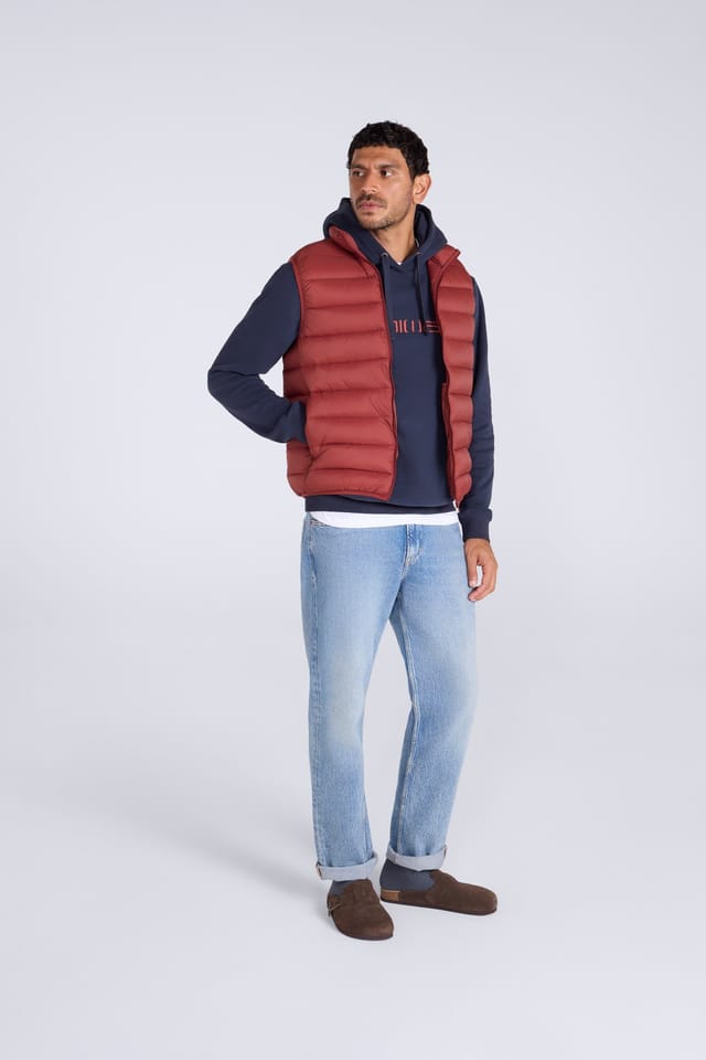 Animal Animal Men's 'Light Cosi' Lightweight Water Resistant PFC Free Warm Padded Gilet in Red - 2