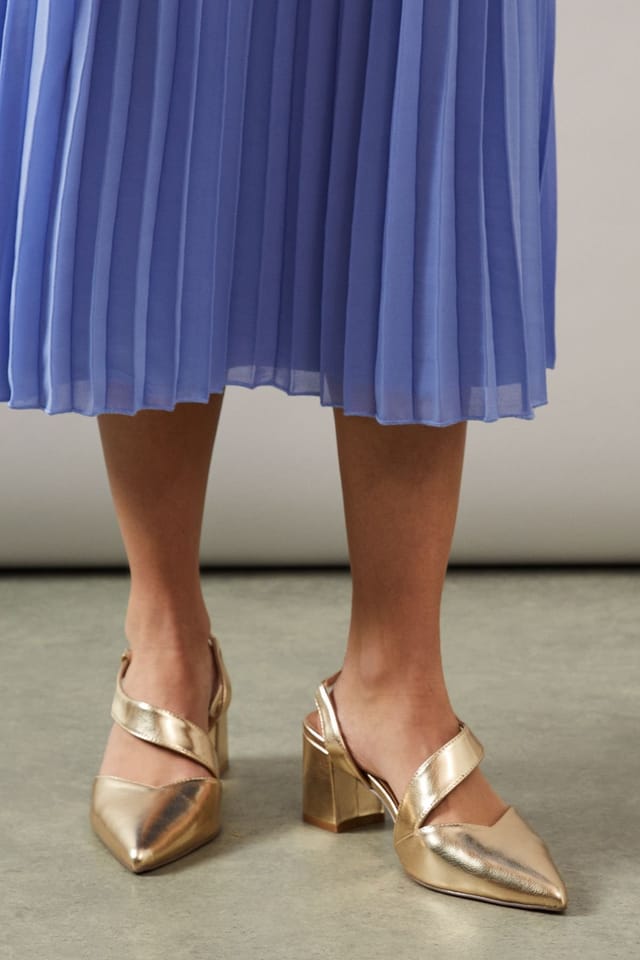 Wallis Wallis Women's Wide Fit Eve Asymmetric Strap Block Heel Pointed Court Shoes in Gold - 2