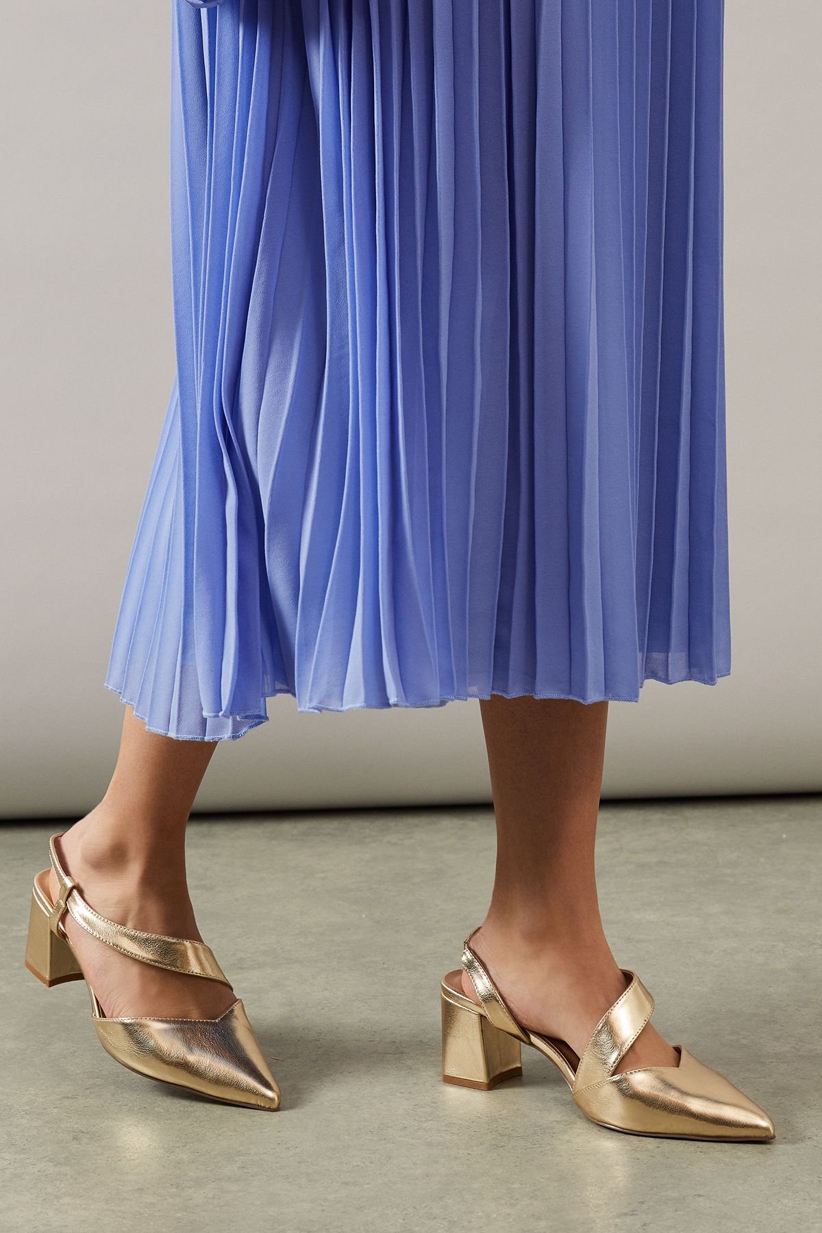 Wallis Wallis Women's Wide Fit Eve Asymmetric Strap Block Heel Pointed Court Shoes in Gold - 3