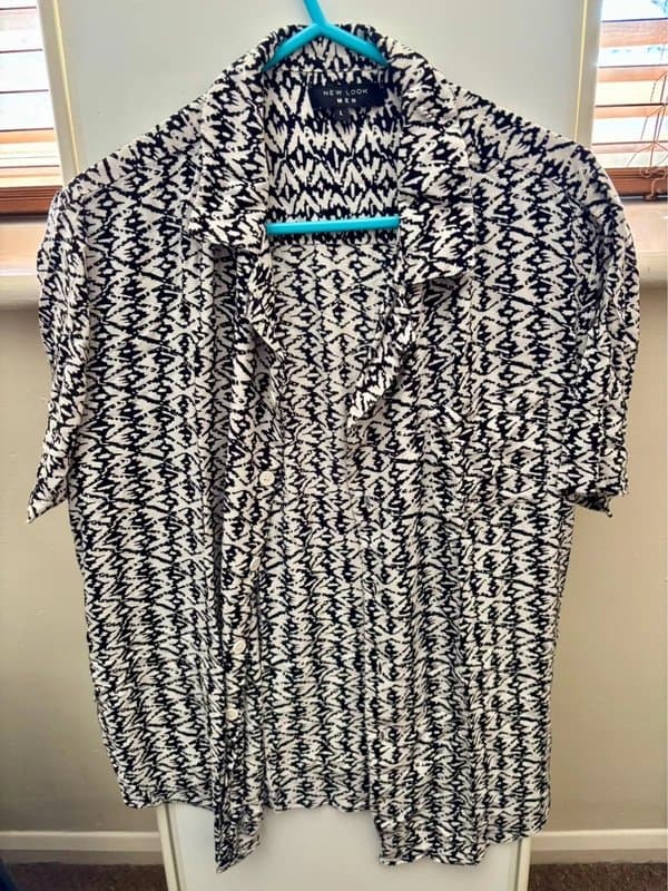 New Look New Look abstract short sleeved shirt