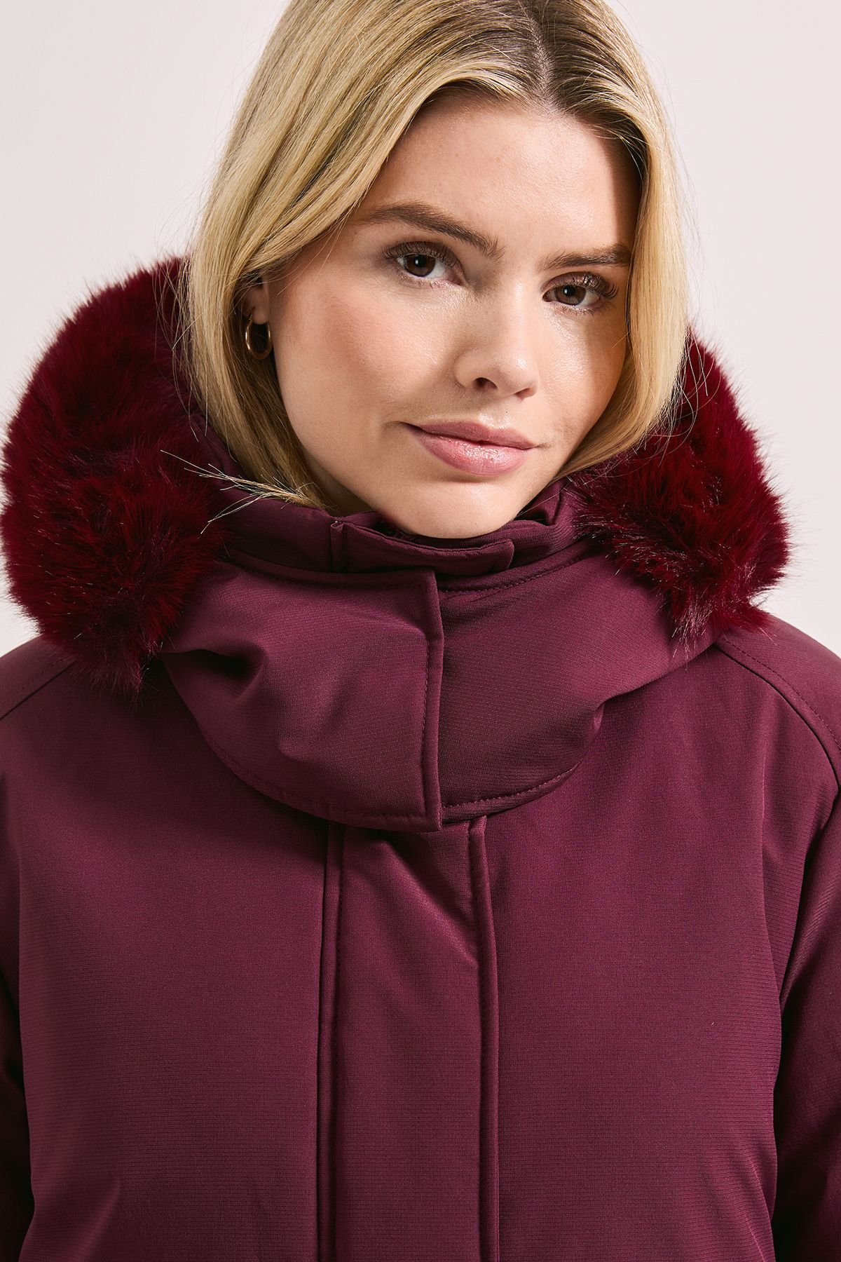 Dorothy Perkins Dorothy Perkins Women's Glam Padded Parka in Berry - 4