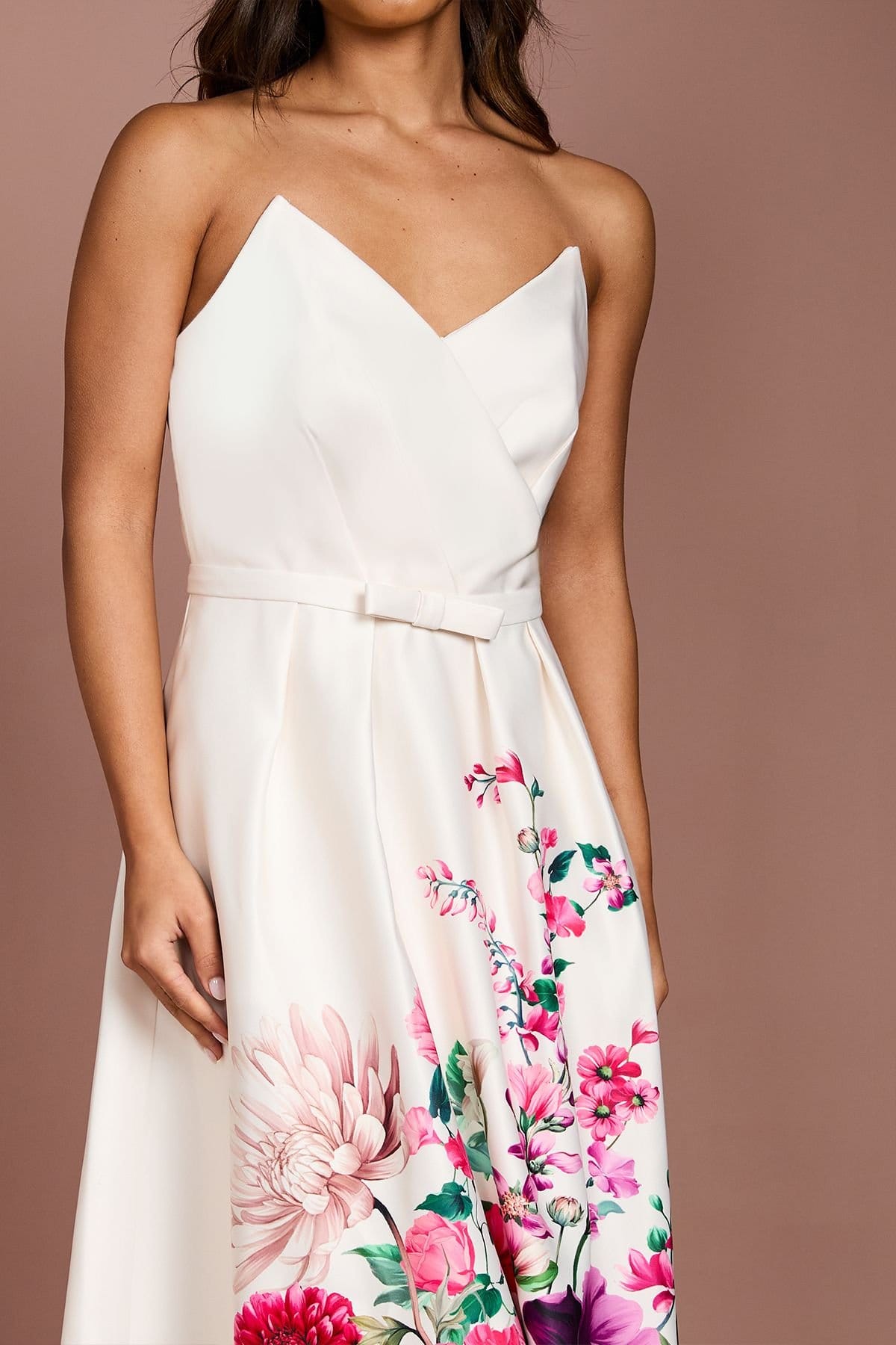 Coast Coast Women's Wired Bandeau Border Print Maxi Dress in Ivory - 4