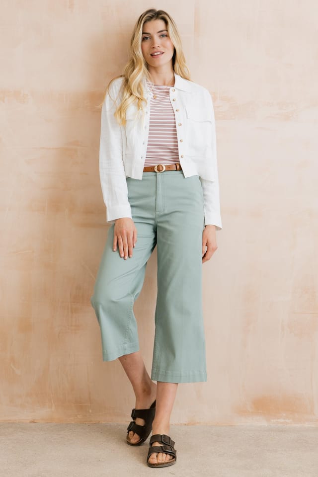 Lily & Me Lily & Me Women's Grasslands Linen Blend Jacket in White - 3