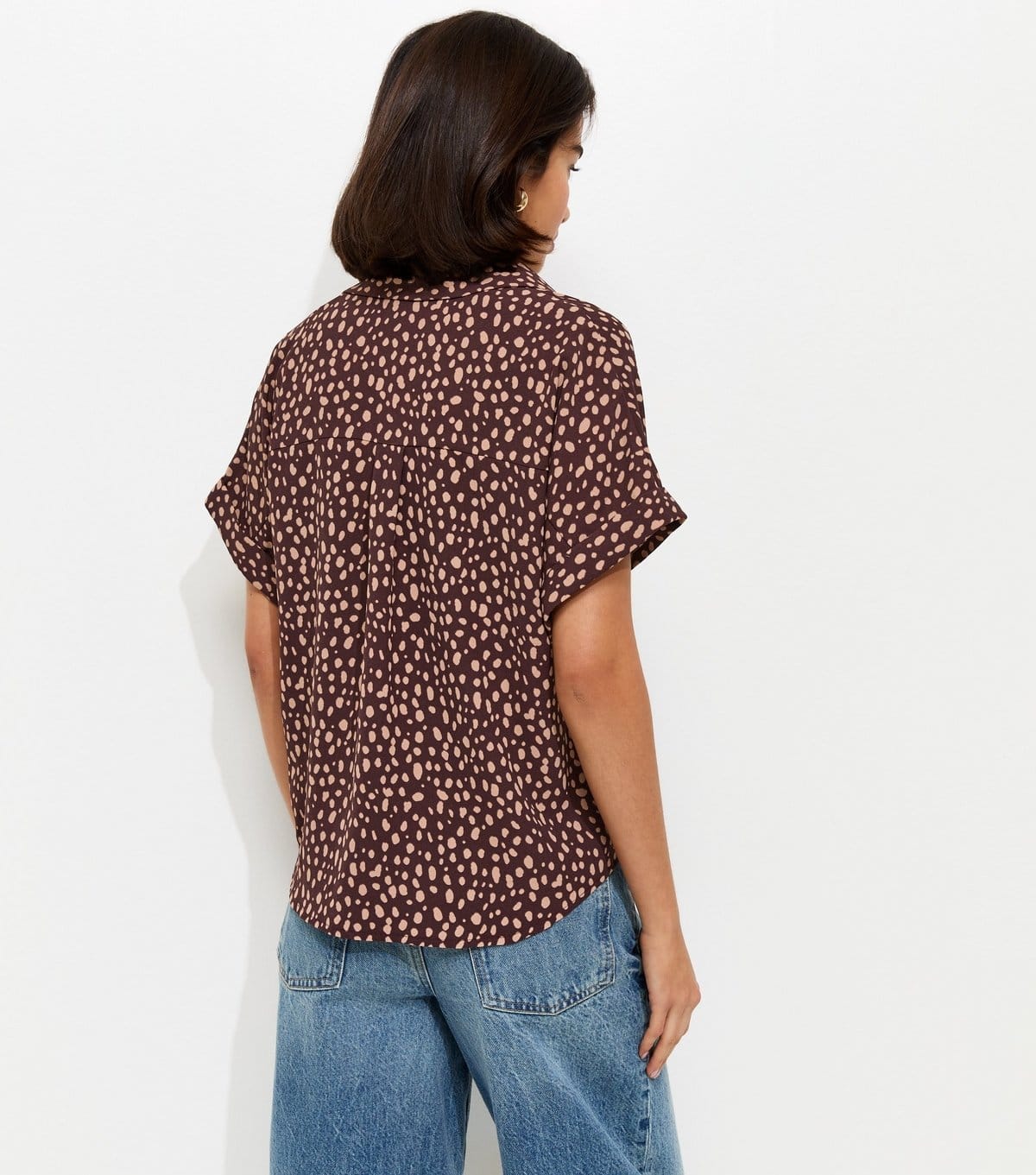 New Look Women's Brown Relaxed Spot Print Short Sleeve Shirt New Look - 4
