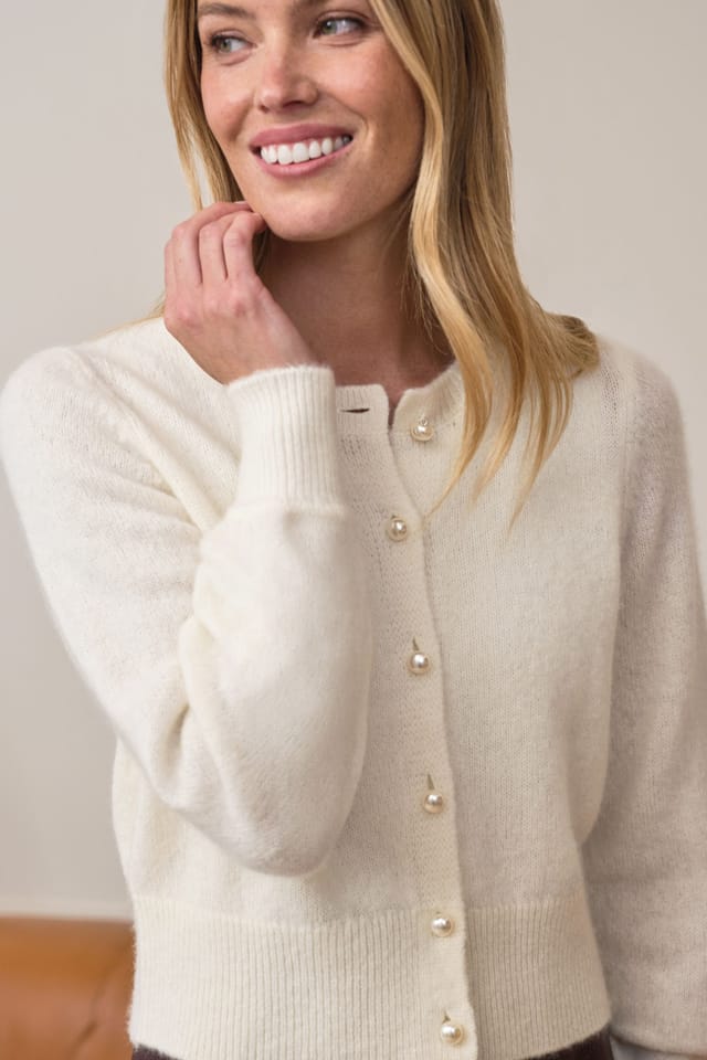 Pure Collection Pure Collection Women's Fluffy Pearl Button Cardi in Ivory - 2