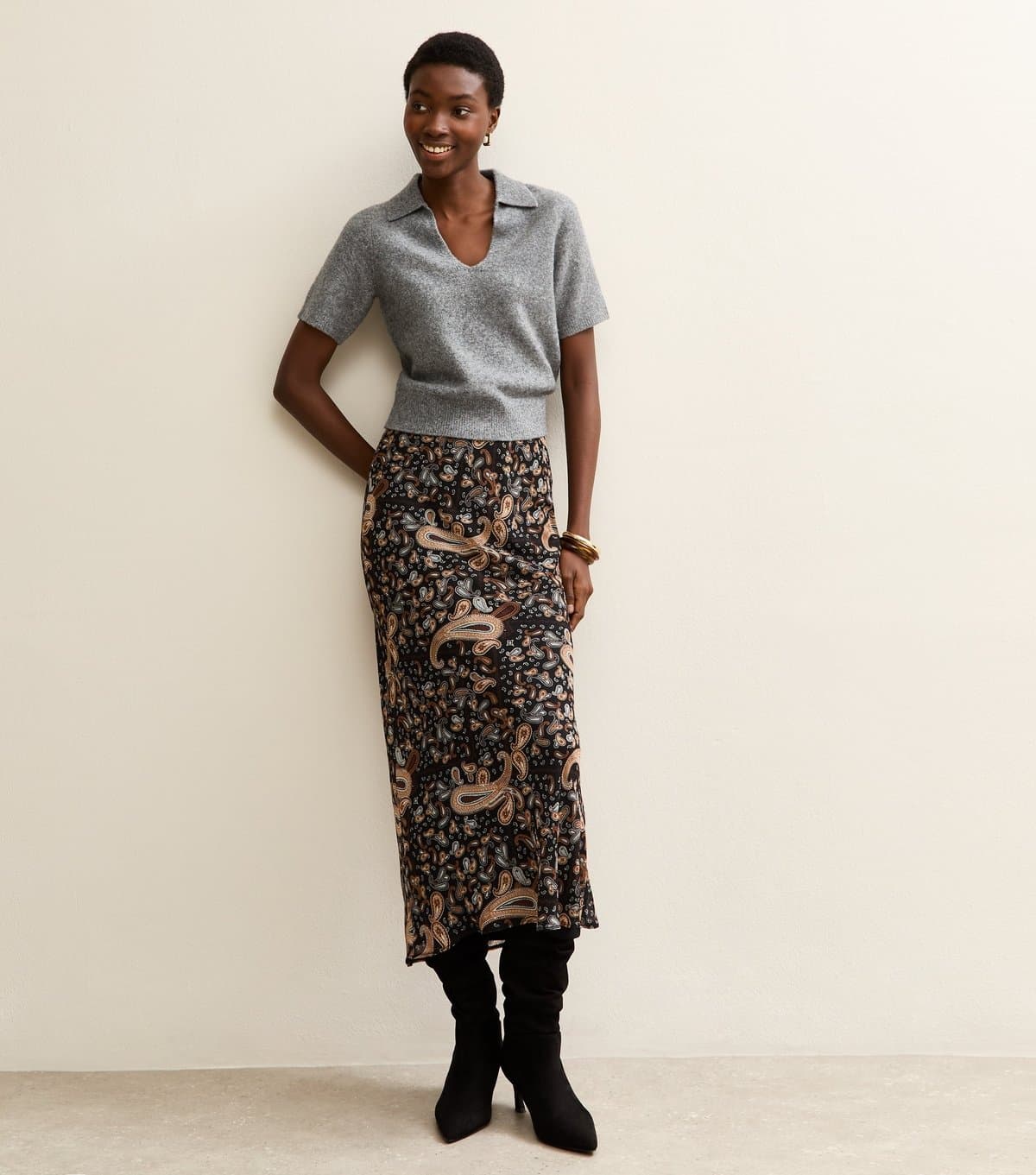 New Look Women's Tall Black Chiffon Paisley Bias Cut Midi Skirt New Look