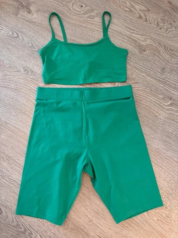 H&M Divided Green Co-ord Set – Crop Top & Cycling Shorts