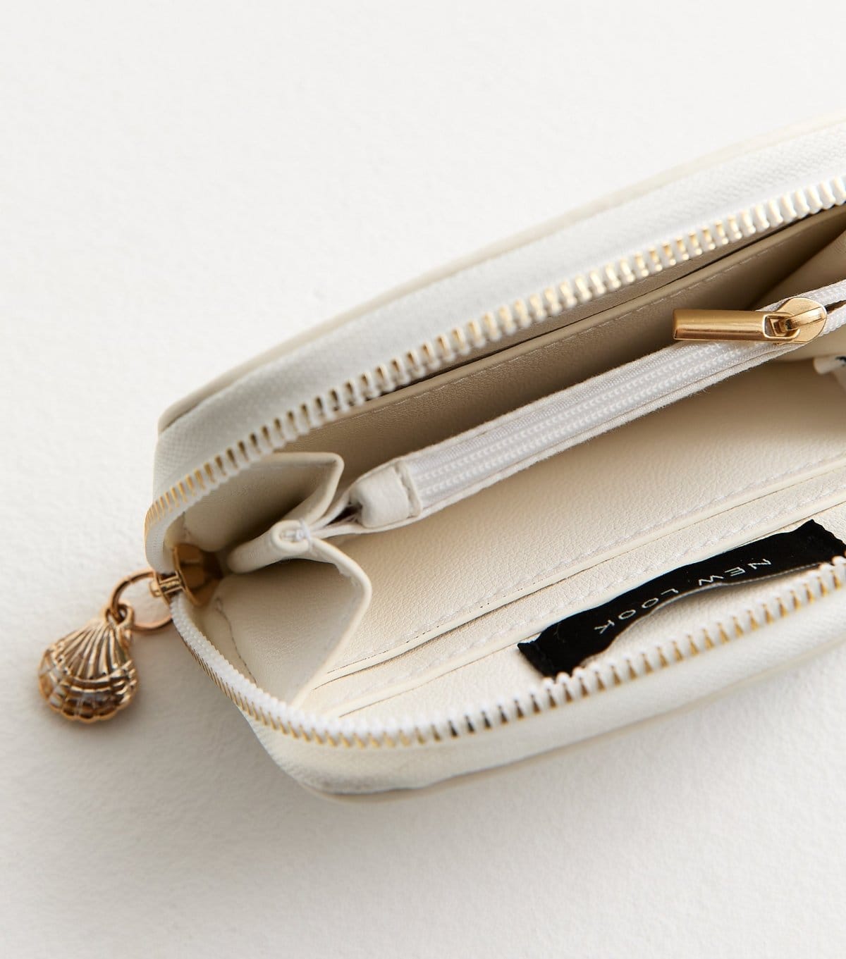 New Look White Faux Leather Shell Zip Logo Purse New Look - 4