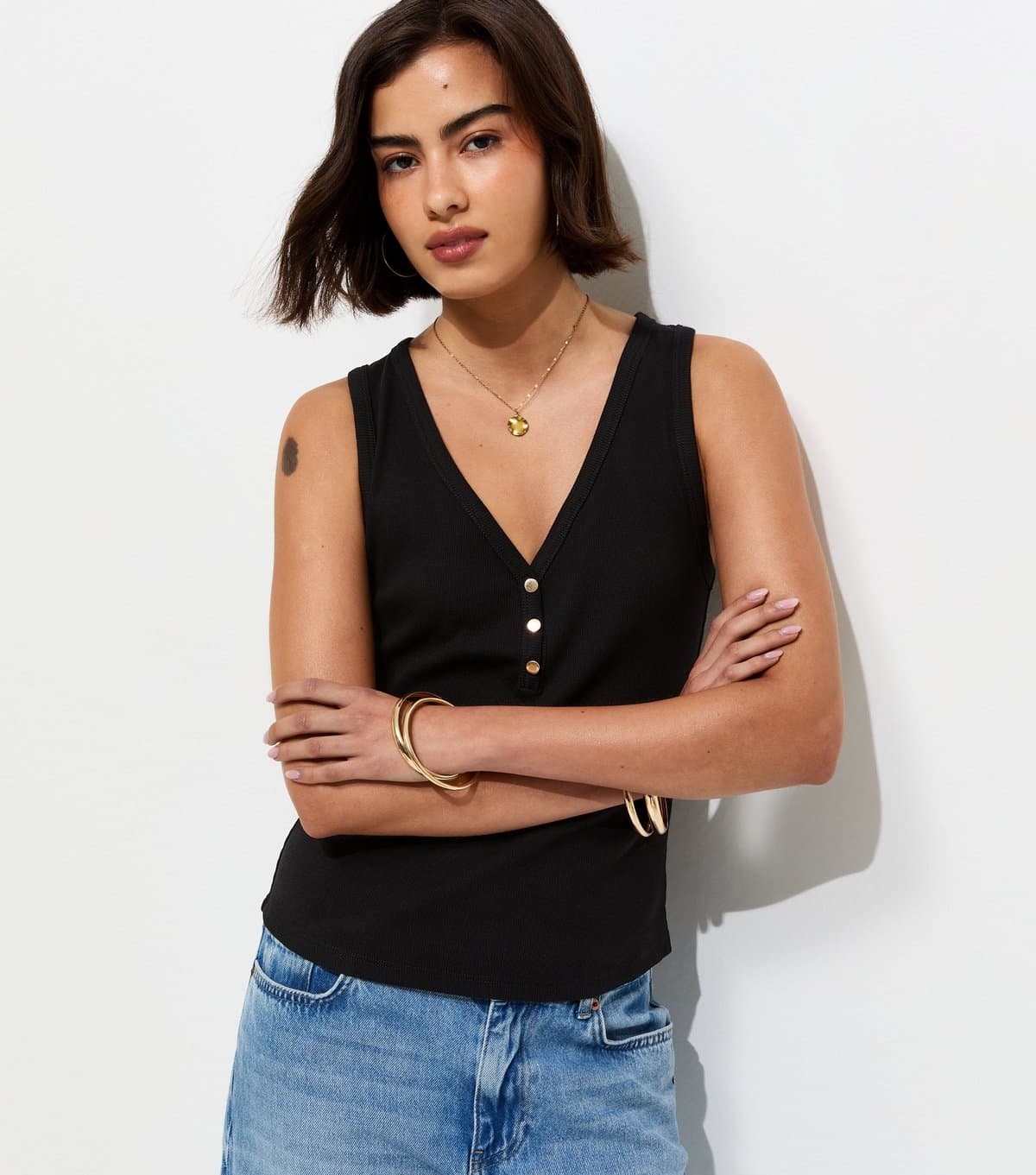 New Look Women's Black Cotton Rich Gold Tone Button Henley Vest Top New Look