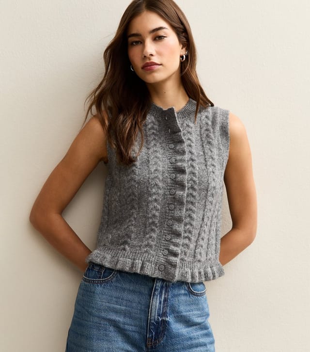 New Look Women's Grey Cable Knit Frill Trimmed Waistcoat New Look - 2