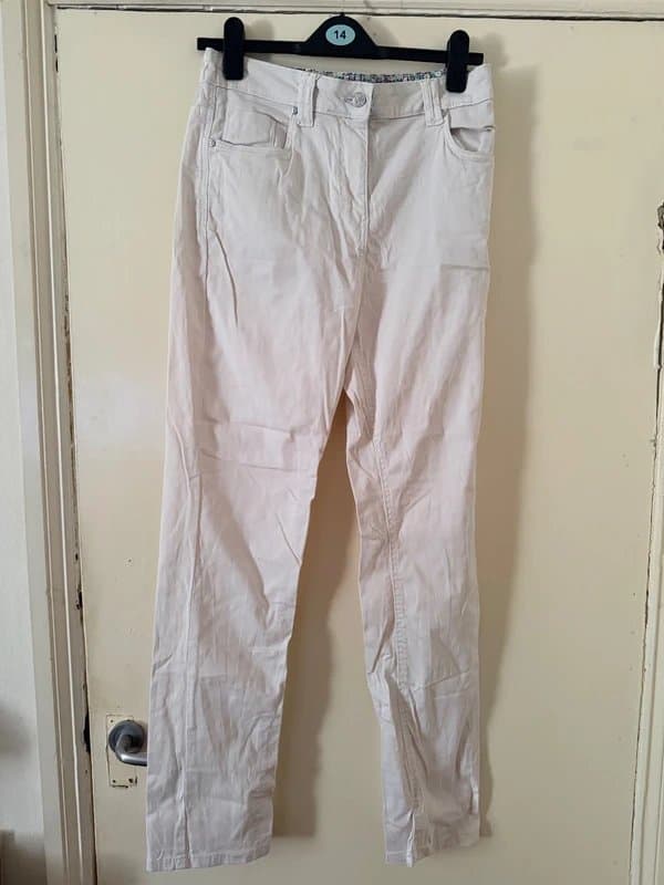 Laura Ashley Laura Ashley White Straight Leg Jeans UK 12 | Summer Trousers | White Denim Jeans
