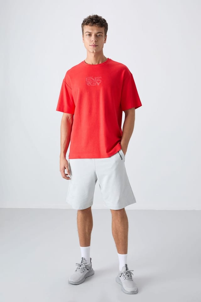 Tommy Life Tommy Life Men's Oversized Logo Embroidered Cotton-Blend T-Shirt in Red - 2
